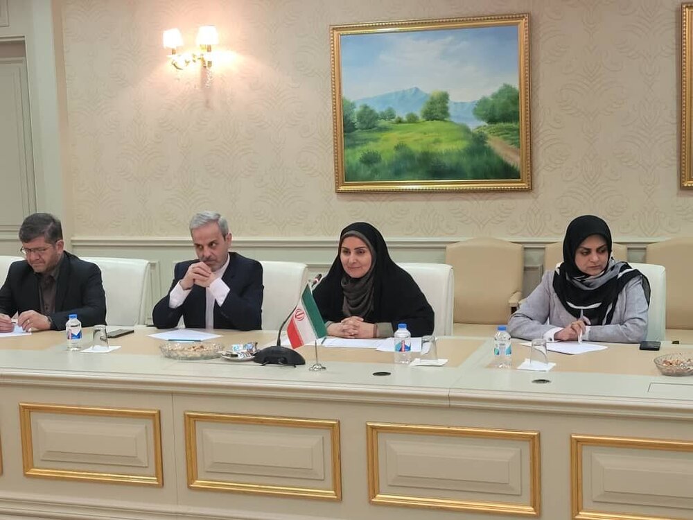 فرزانه صادق