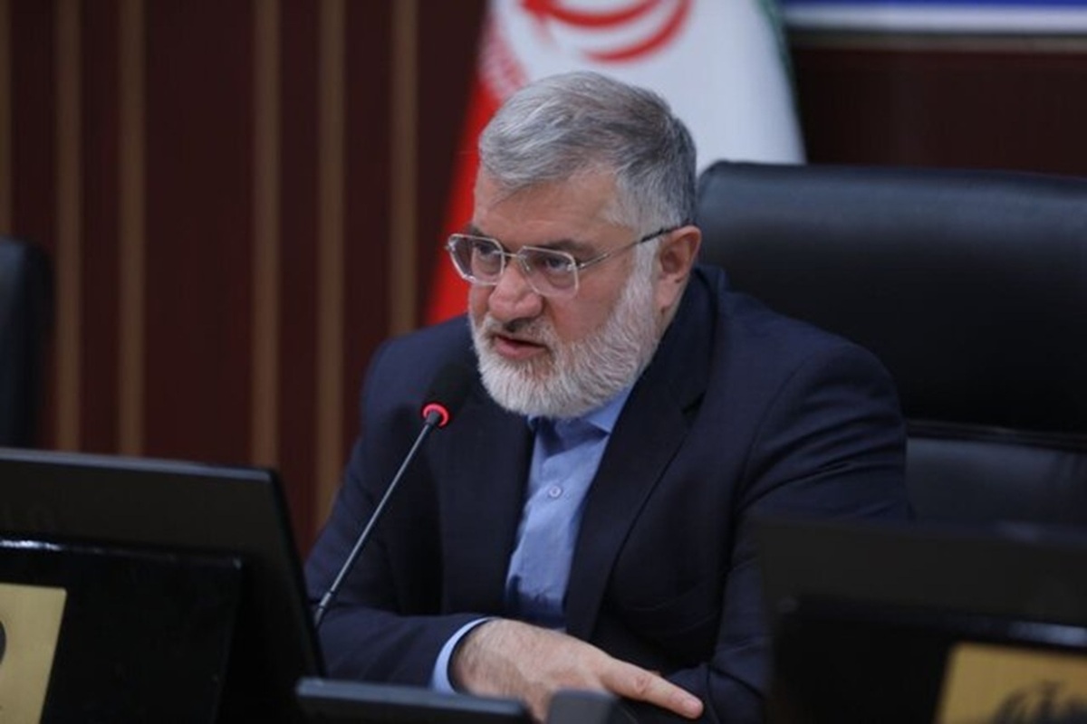 استاندار تهران: حضور حداقل ۳۰ درصد از کارمندان در ادارات ضروری است