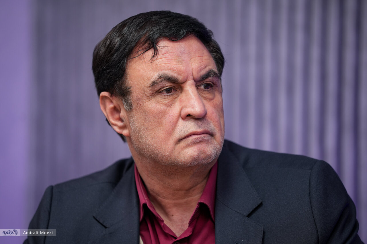 پیشنهاد ایمانی برای پلکانی شدن قیمت بنزین و برق/ در کشور ما قیمت بنزین از آب ارزان تر است