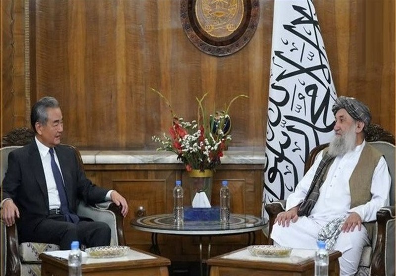 نخست‌وزیر طالبان خواستار تداوم حمایت چین از مواضع افغانستان در مجامع بین‌المللی شد