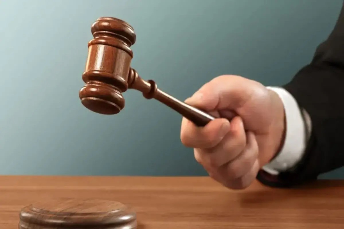رضا پهلوی ضامن مهدی نصیری مدیرمسئول سابق کیهان شد