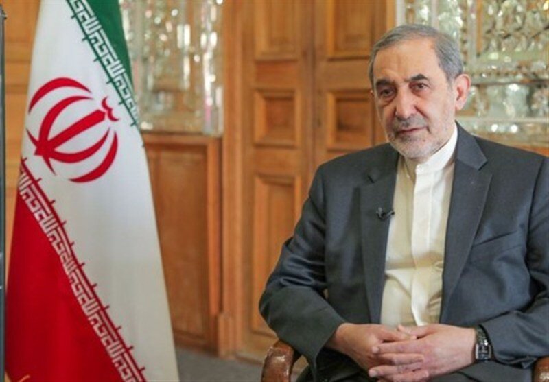 نوشته ولایتی پس از انتخاب سومین رهبر انقلاب؛ دل های سوخته آزادی خواهان جهان به ساحل امن و آرامش رسید